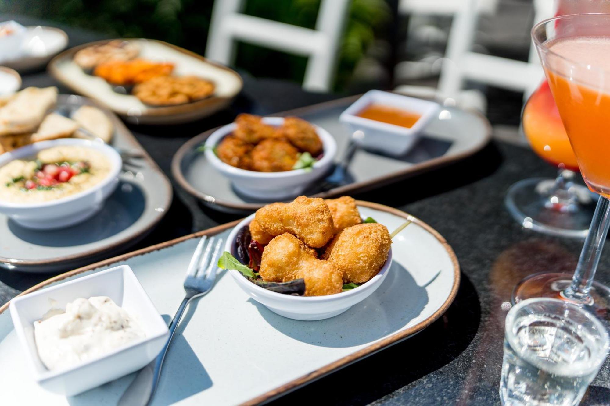 The Plough Inn ولياندايلو المظهر الخارجي الصورة