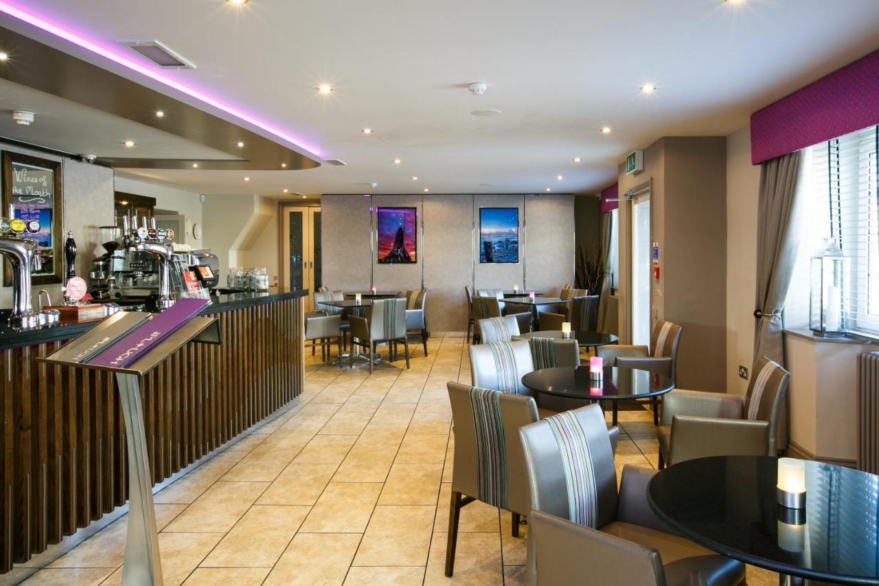 The Plough Inn ولياندايلو المظهر الخارجي الصورة